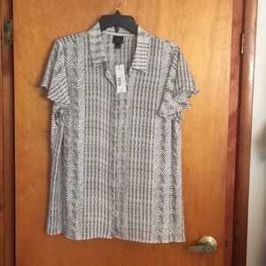 Short sleeve blouse
